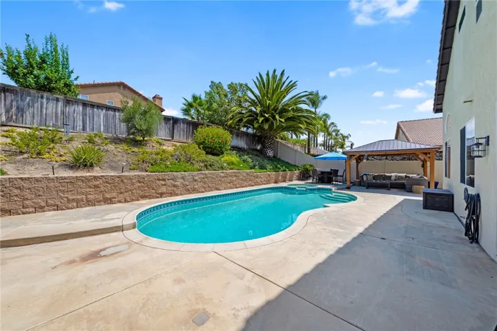24084 Verdun Lane, Murrieta, California 92562