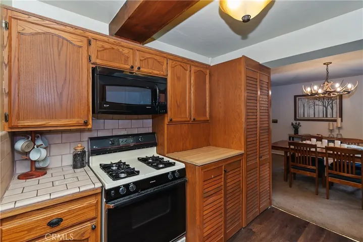 39239 Mohawk Drive, Fawnskin, California 92333