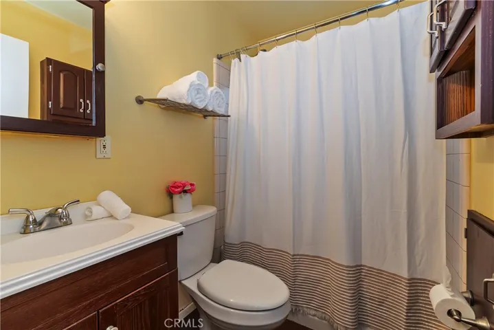 39239 Mohawk Drive, Fawnskin, California 92333