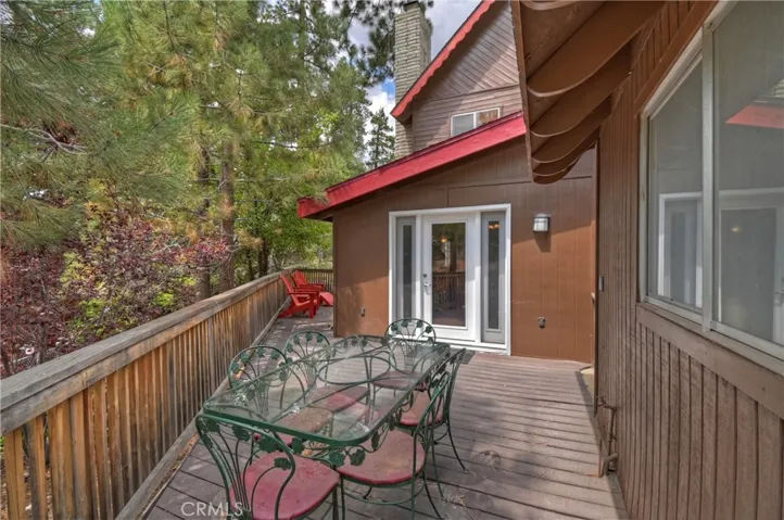 39239 Mohawk Drive, Fawnskin, California 92333