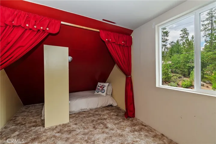 39239 Mohawk Drive, Fawnskin, California 92333
