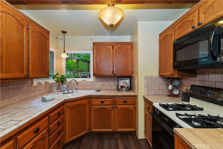 39239 Mohawk Drive, Fawnskin, California 92333