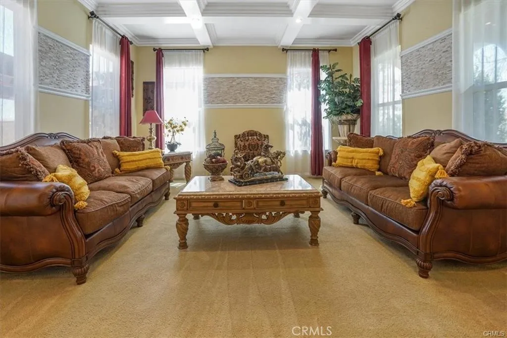 5003 Thornberry Way, Fontana, California 92336 home-pic-5