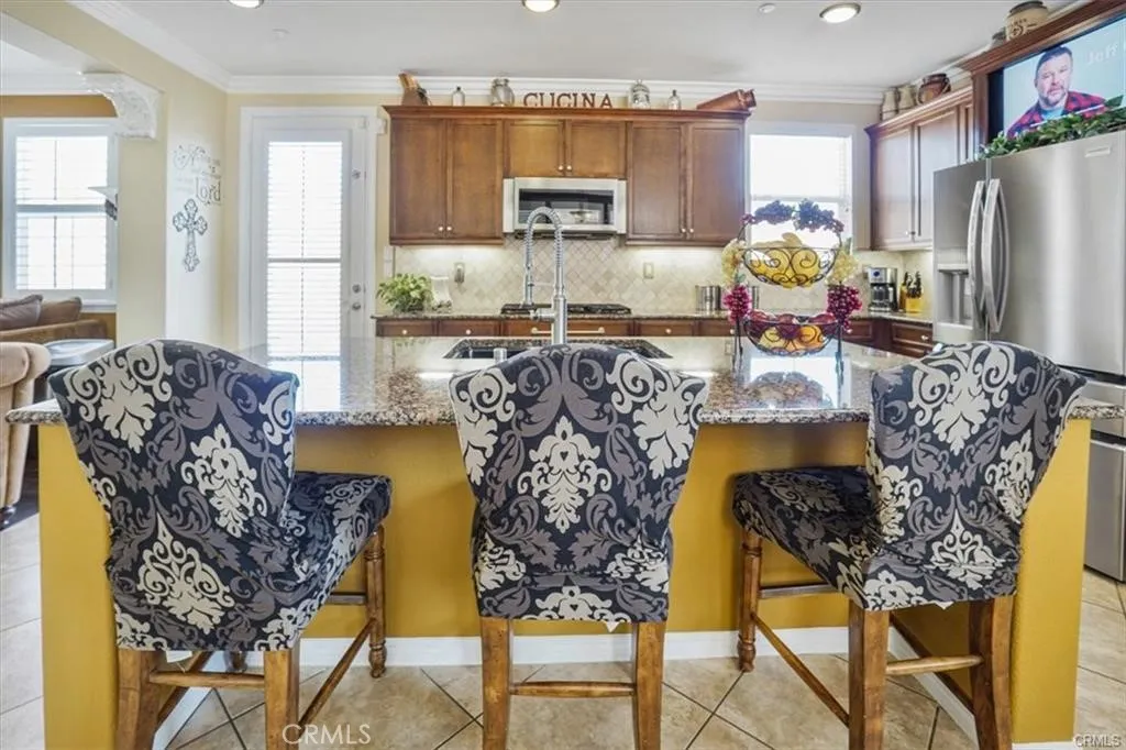 5003 Thornberry Way, Fontana, California 92336 home-pic-21