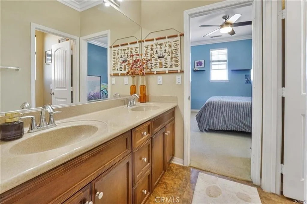 5003 Thornberry Way, Fontana, California 92336 home-pic-60