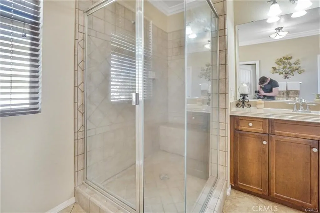 5003 Thornberry Way, Fontana, California 92336 home-pic-47