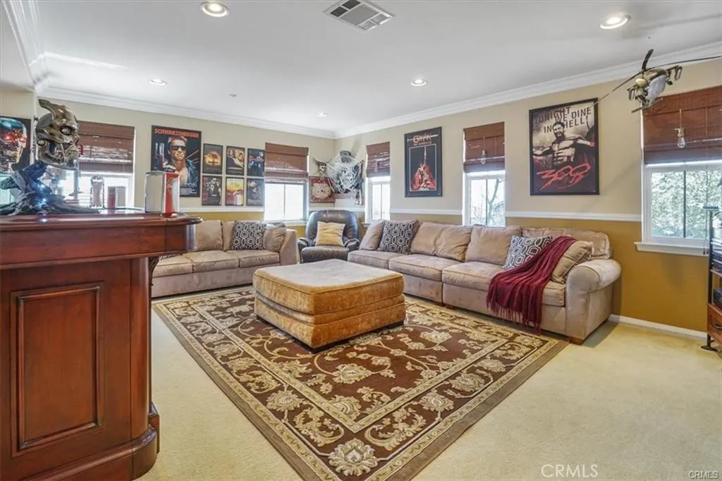 5003 Thornberry Way, Fontana, California 92336 home-pic-34