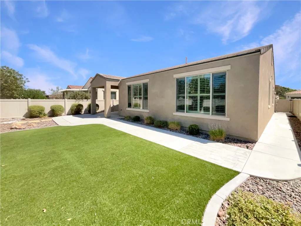 11594 Beryl Street, Apple Valley, California 92308 home-pic-23