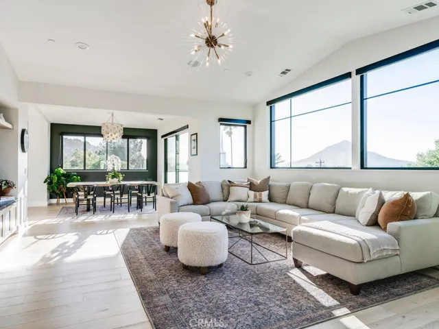 2082 Fixlini Street, San Luis Obispo, California 93401