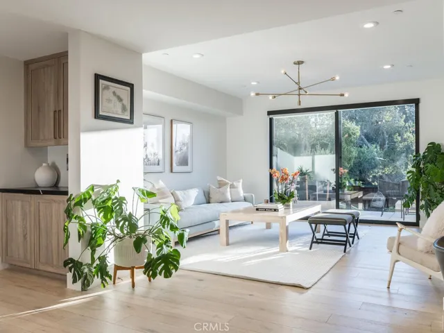 2082 Fixlini Street, San Luis Obispo, California 93401