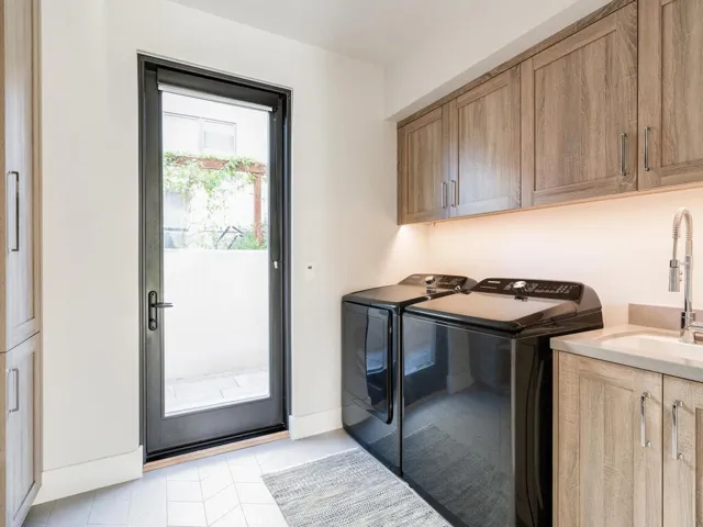 2082 Fixlini Street, San Luis Obispo, California 93401