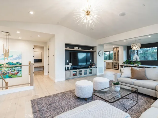 2082 Fixlini Street, San Luis Obispo, California 93401