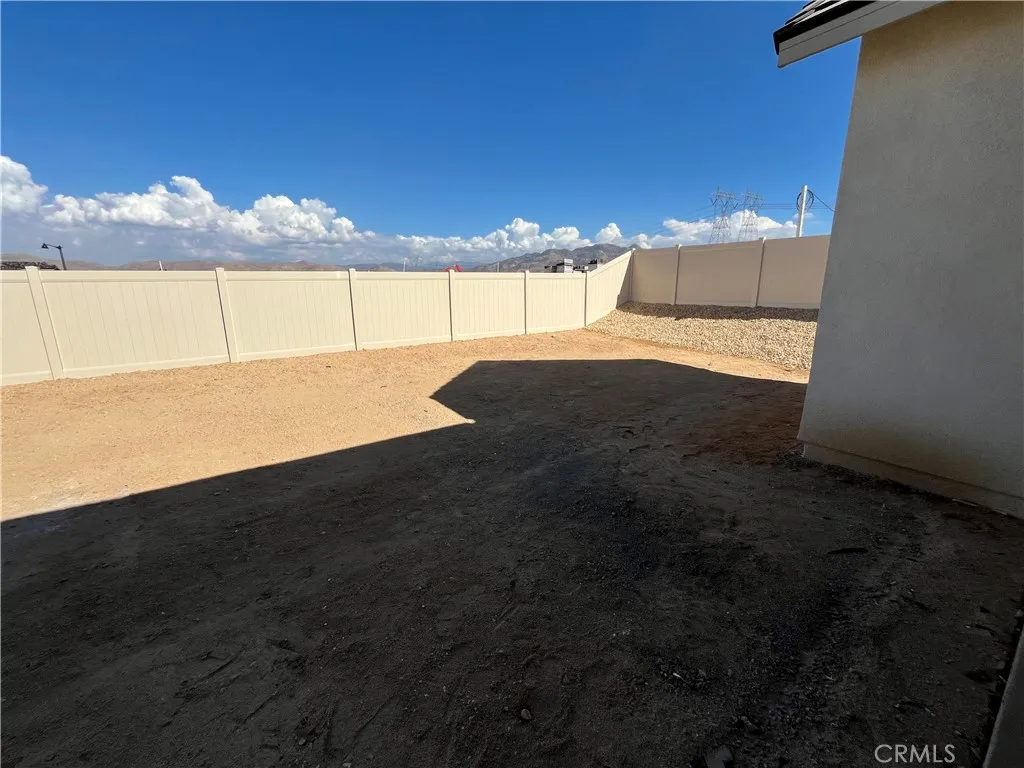 6369 Rainy Pass, Hesperia, California 92345 home-pic-21