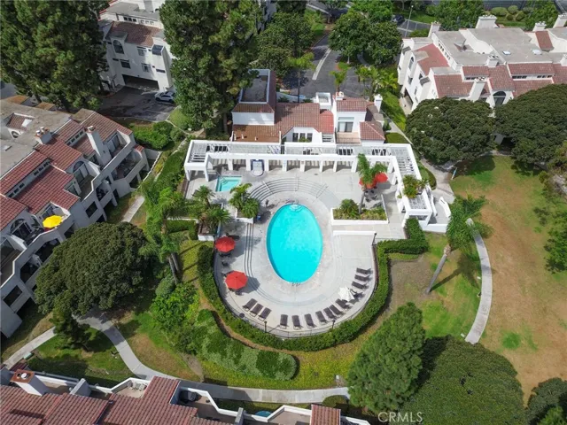 17191 Corbina Lane 207, Huntington Beach, California 92649