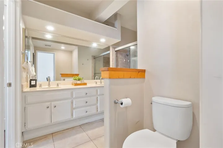 17191 Corbina Lane 207, Huntington Beach, California 92649