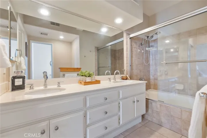 17191 Corbina Lane 207, Huntington Beach, California 92649