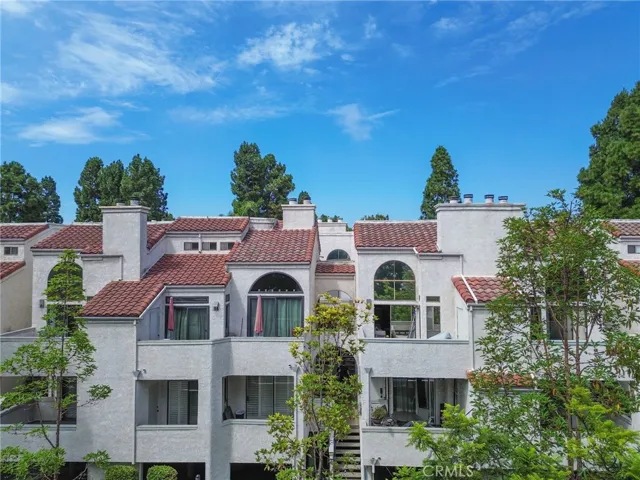 17191 Corbina Lane 207, Huntington Beach, California 92649