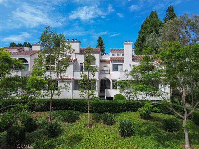 17191 Corbina Lane 207, Huntington Beach, California 92649