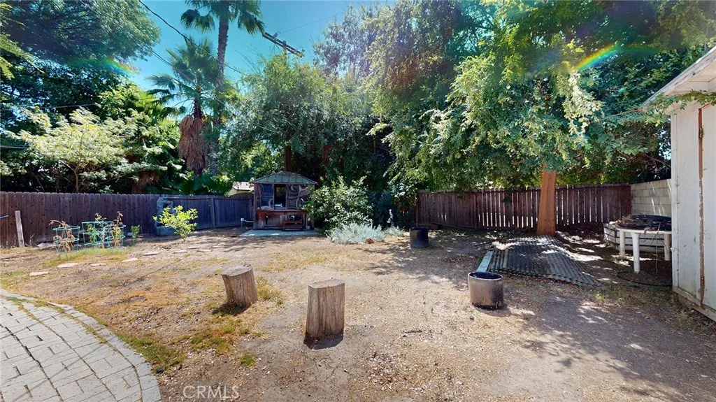 22542 Burbank Boulevard, Woodland Hills, California 91367 home-pic-29