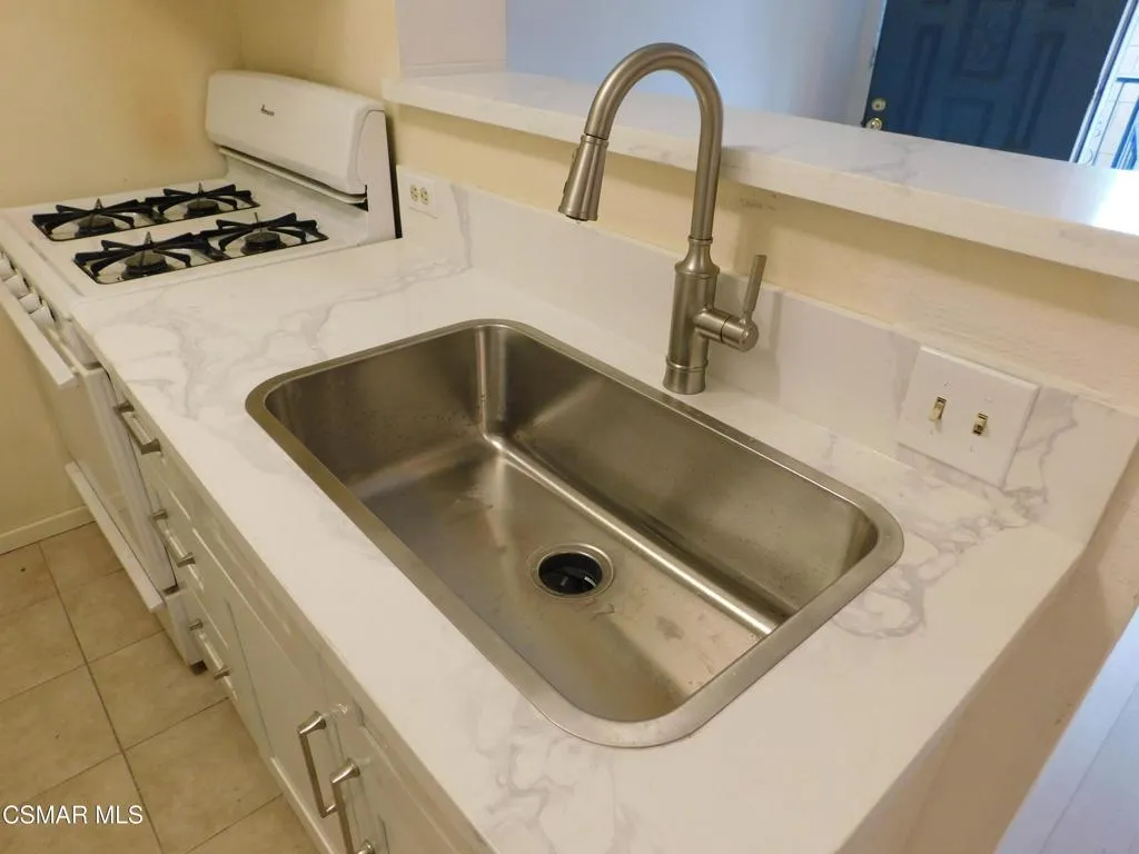 6213 Whitsett Avenue, North Hollywood, California 91606, 1 Bedroom Bedrooms, ,1 BathroomBathrooms,Residential Lease,For Rent,Whitsett,225004368