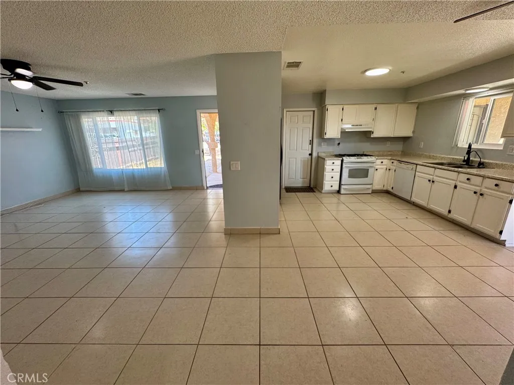 66355 5th Street, Desert Hot Springs, California 92240 home-pic-5