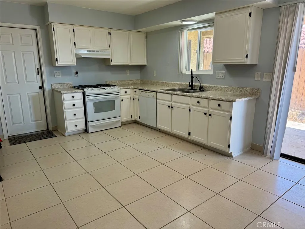 66355 5th Street, Desert Hot Springs, California 92240 home-pic-6