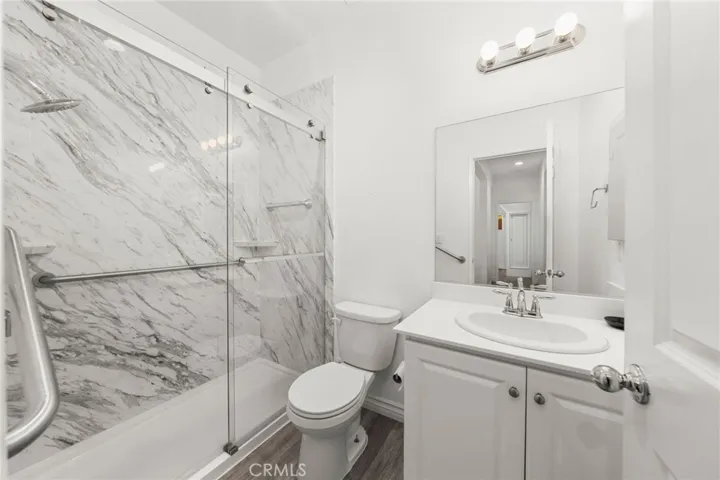 Bathroom 2- Hall bath