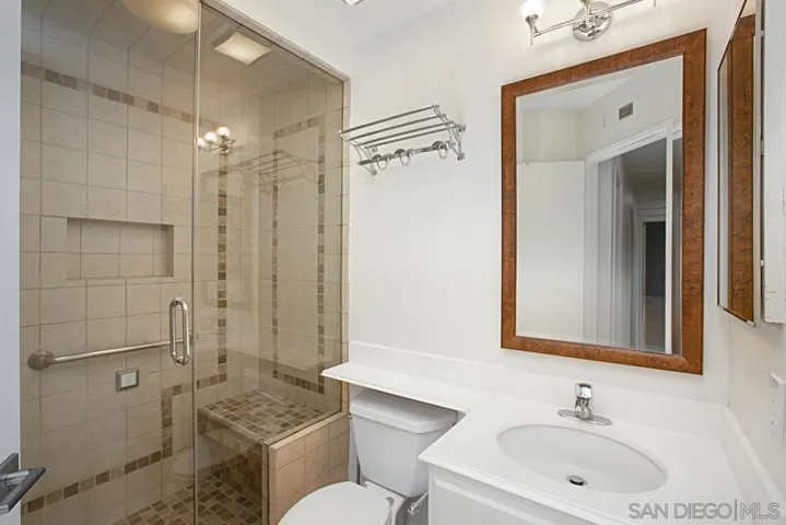 5554 Renaissance Ave. 3, San Diego, California 92122