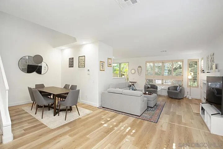 5554 Renaissance Ave. 3, San Diego, California 92122