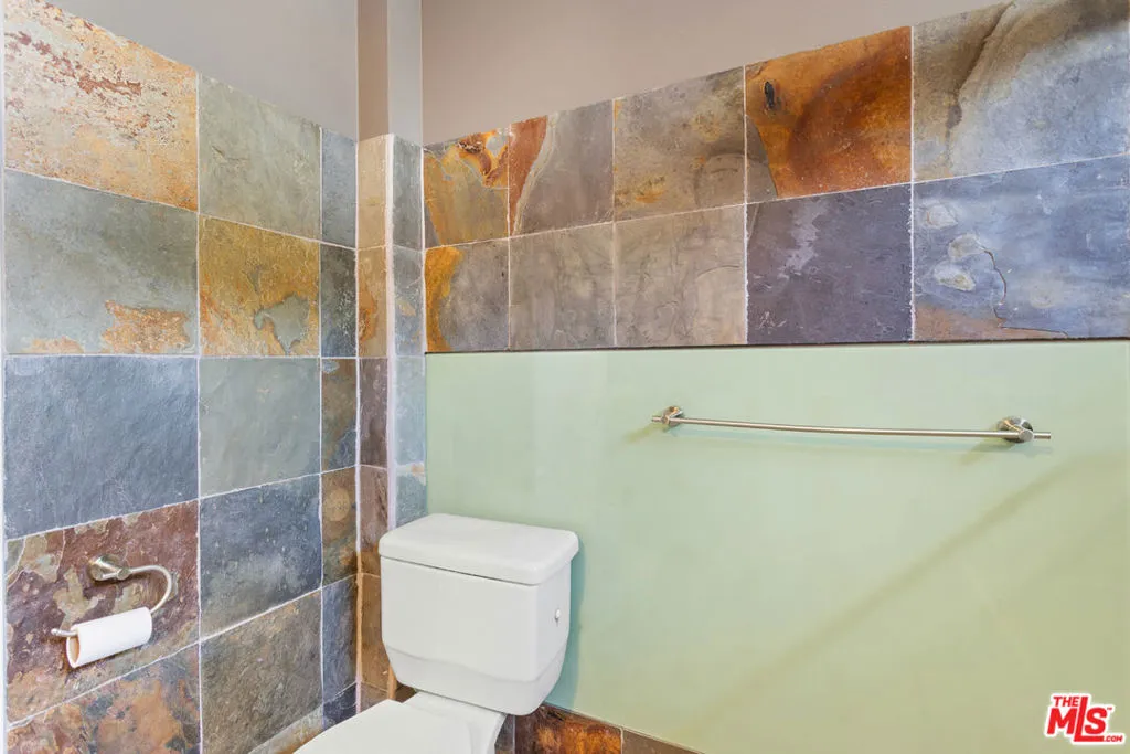 4373 Mcconnell Boulevard, Los Angeles, California 90066 home-pic-21