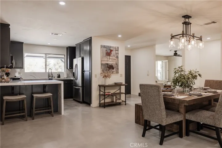8799 Palomar Avenue, Yucca Valley, California 92284
