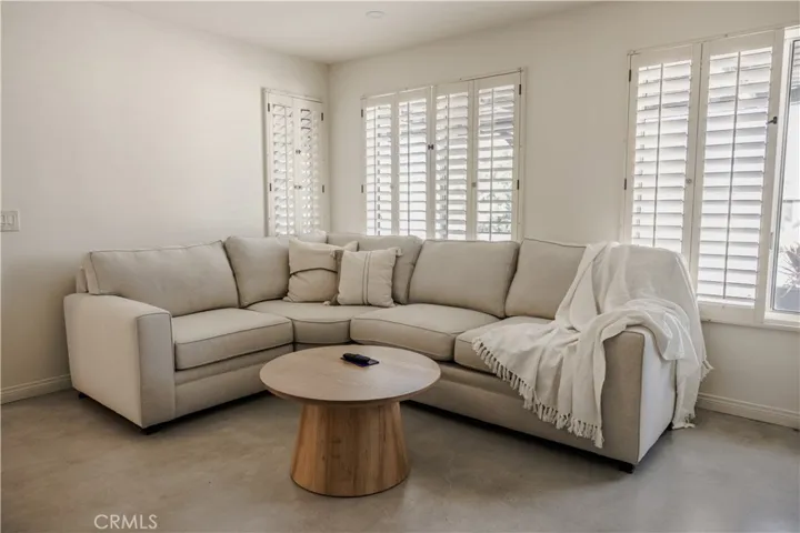 8799 Palomar Avenue, Yucca Valley, California 92284