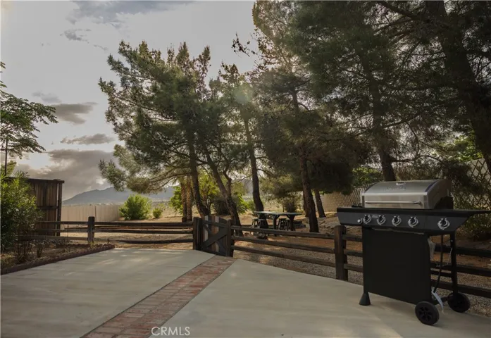 8799 Palomar Avenue, Yucca Valley, California 92284