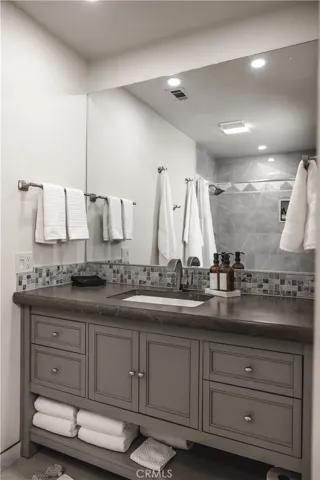 8799 Palomar Avenue, Yucca Valley, California 92284