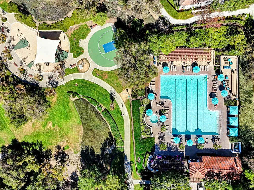 12 Poppyfield Lane, Rancho Santa Margarita, California 92688 home-pic-34