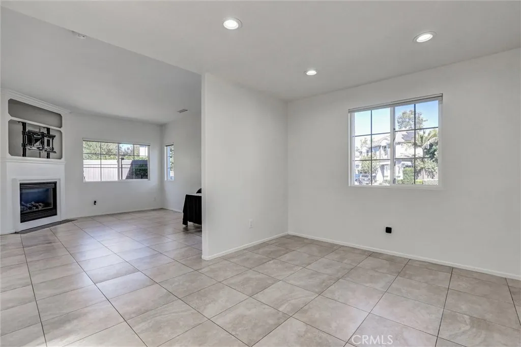 12 Poppyfield Lane, Rancho Santa Margarita, California 92688 home-pic-15