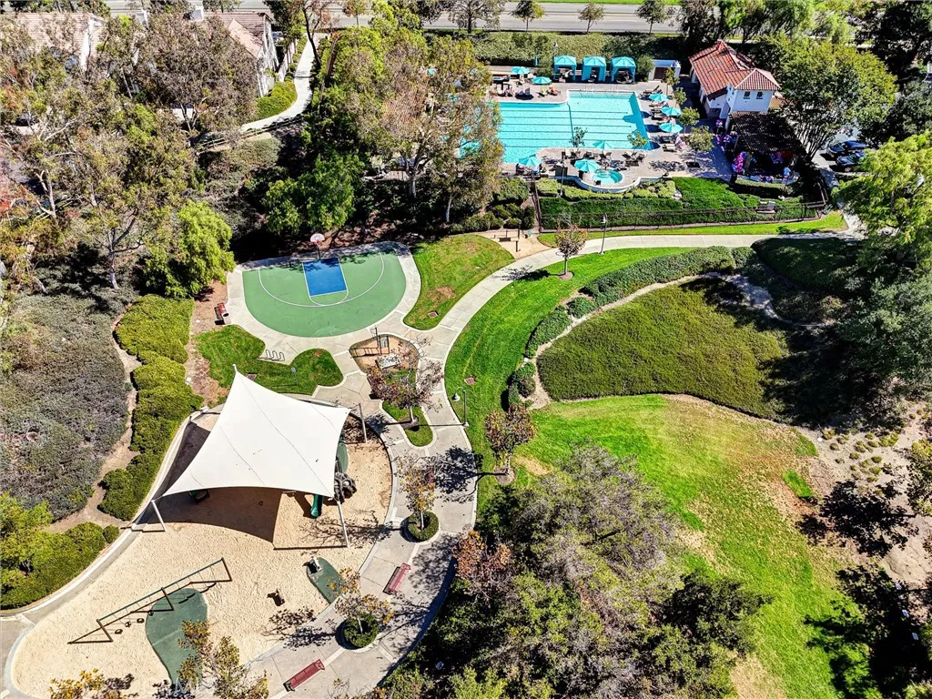 12 Poppyfield Lane, Rancho Santa Margarita, California 92688 home-pic-33