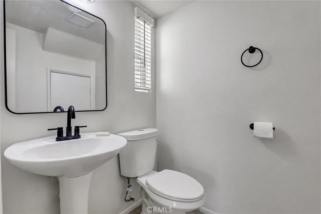 12 Poppyfield Lane, Rancho Santa Margarita, California 92688 home-pic-8