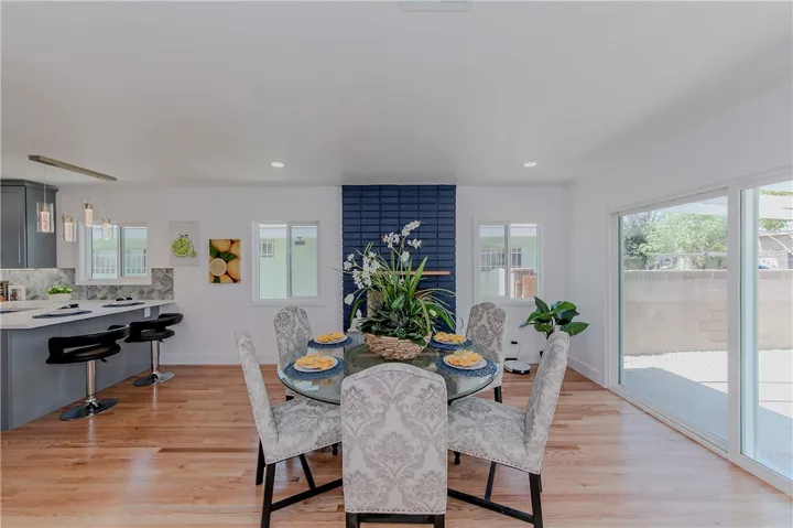 Dining - fire Place