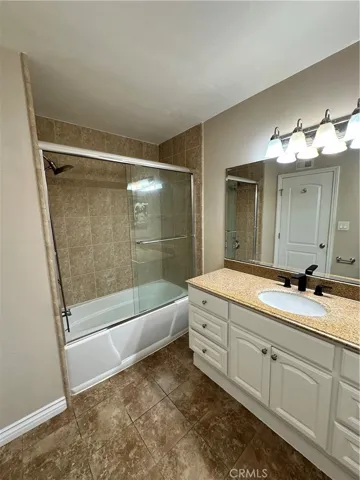 18 Mayapple Way, Irvine, California 92612