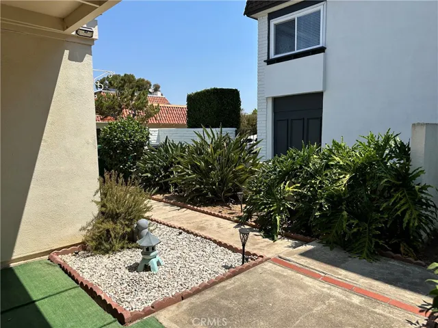 18 Mayapple Way, Irvine, California 92612