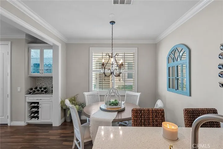 28468 Santa Rosa Lane 534, Saugus, California 91350