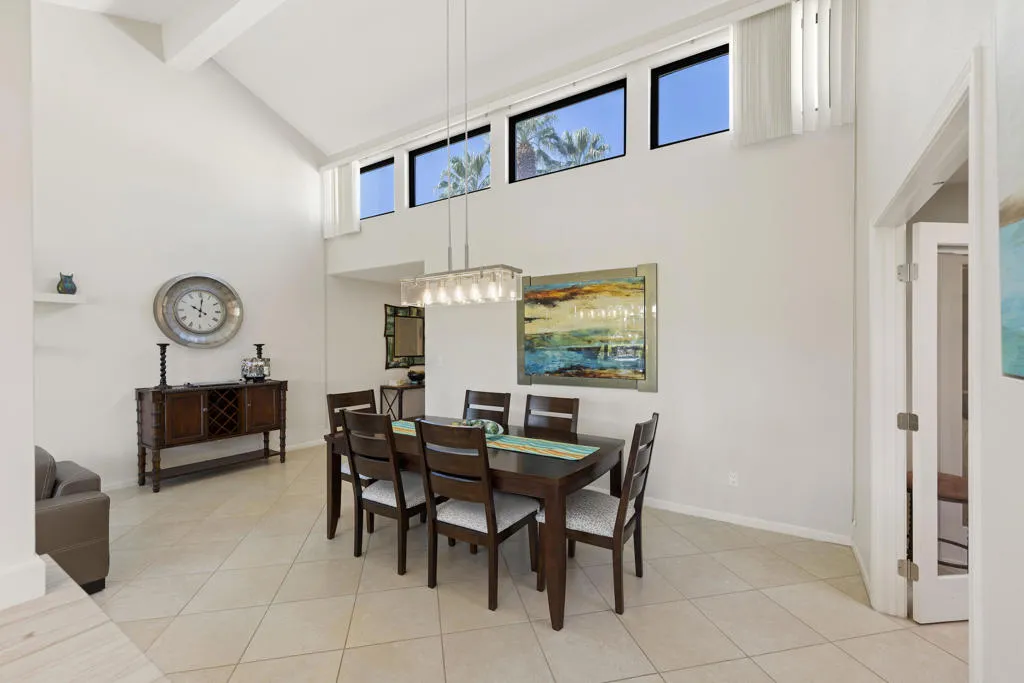 220 Madrid Avenue, Palm Desert, California 92260 home-pic-10