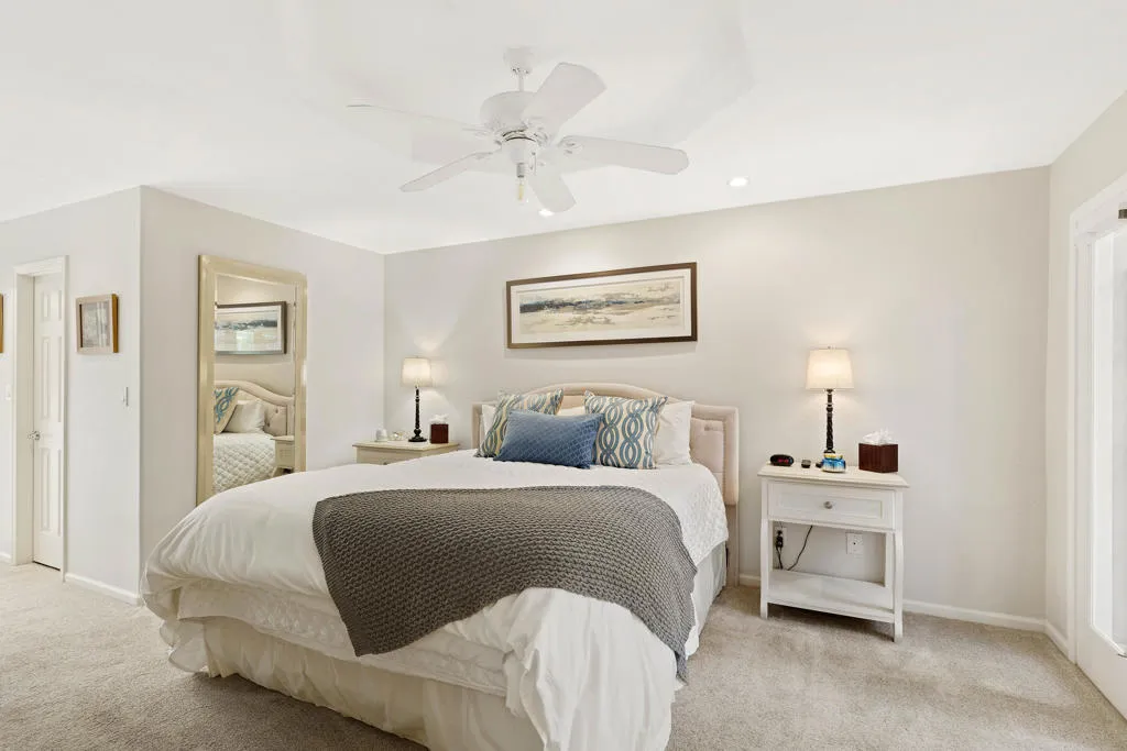220 Madrid Avenue, Palm Desert, California 92260 home-pic-16