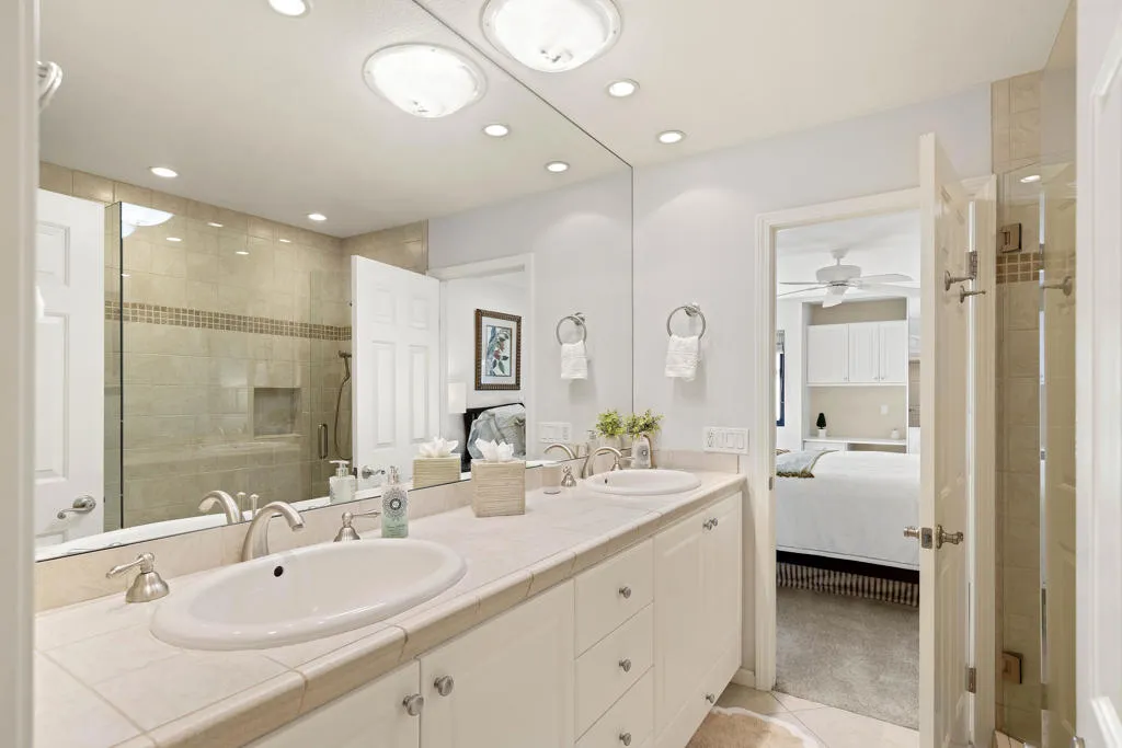 220 Madrid Avenue, Palm Desert, California 92260 home-pic-31