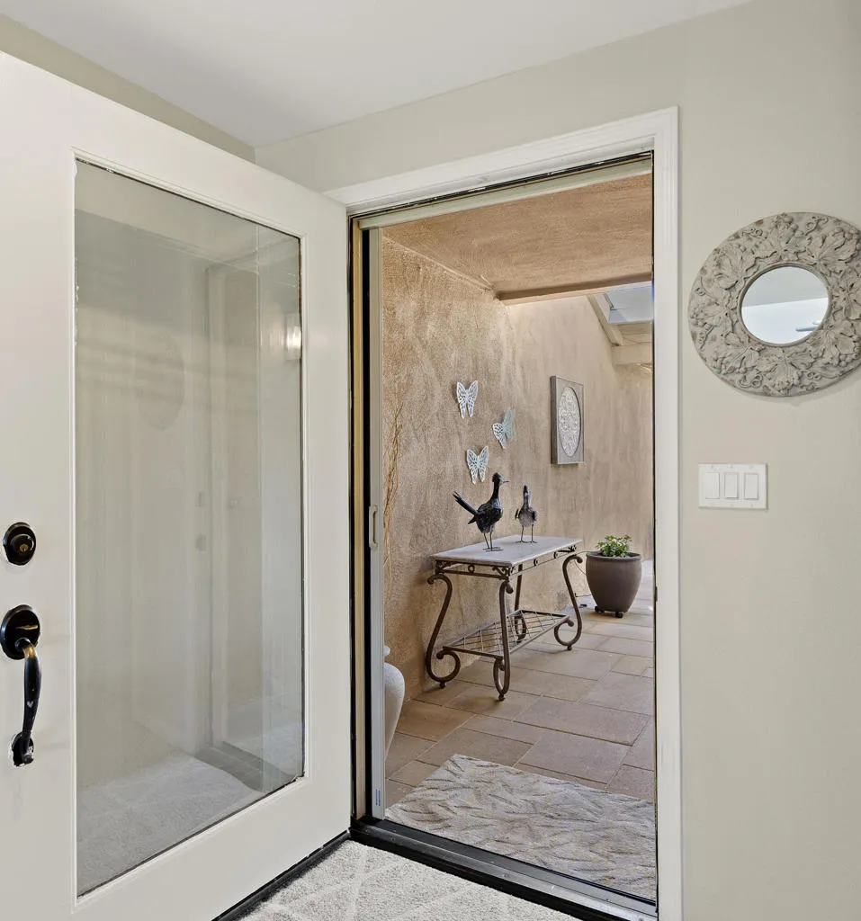 220 Madrid Avenue, Palm Desert, California 92260 home-pic-11
