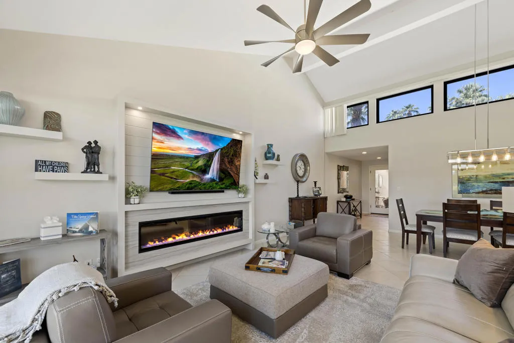 220 Madrid Avenue, Palm Desert, California 92260 home-pic-9