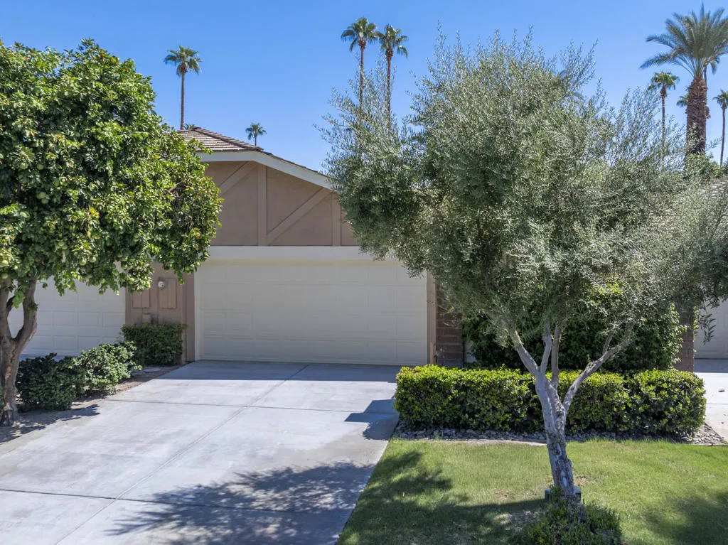 220 Madrid Avenue, Palm Desert, California 92260 home-pic-41