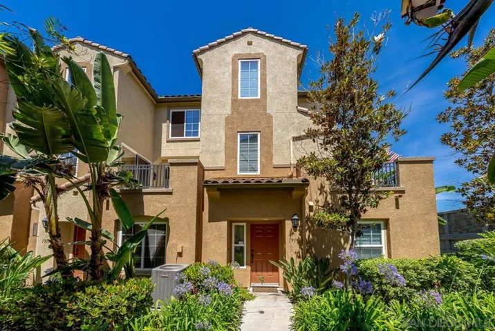 1915 Caminito De La Cruz, Chula Vista, California 91913