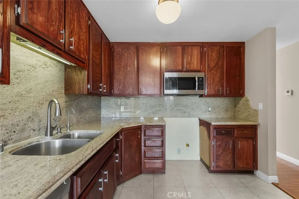 336 West California Avenue 303, Glendale, California 91203 home-pic-14